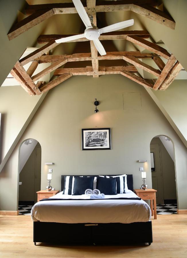 Chateau De Jalesnes Aparthotel *