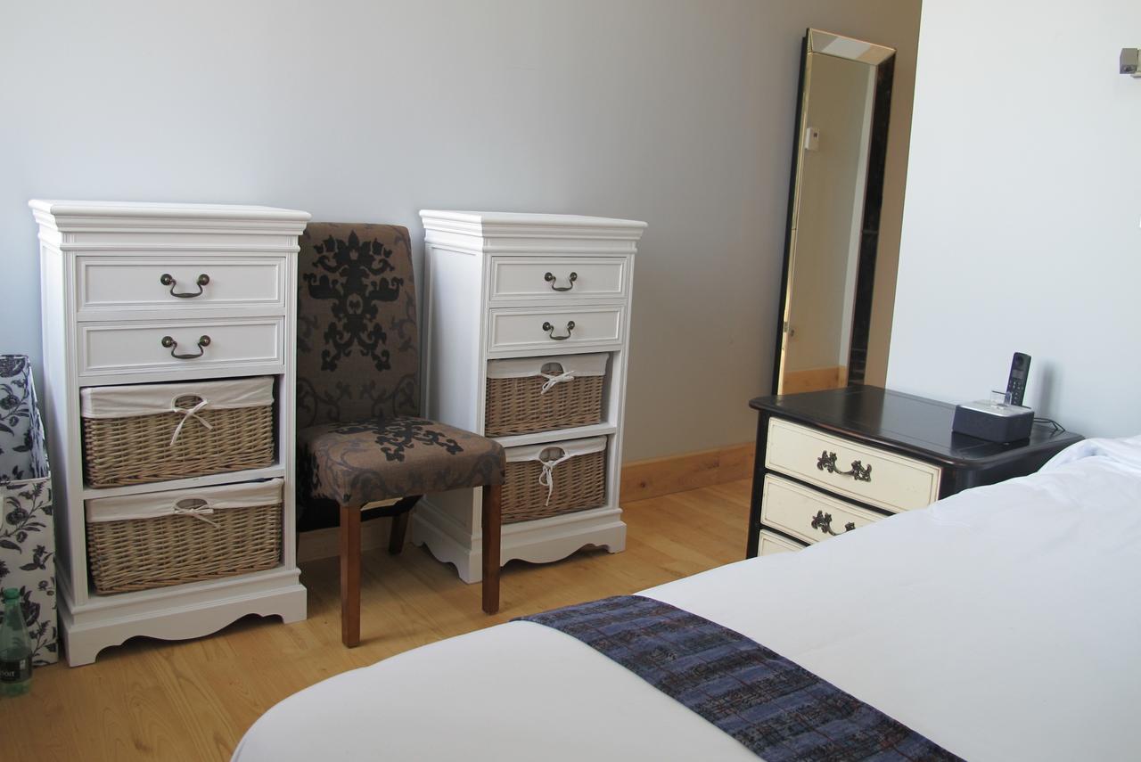 Chateau De Jalesnes Aparthotel *