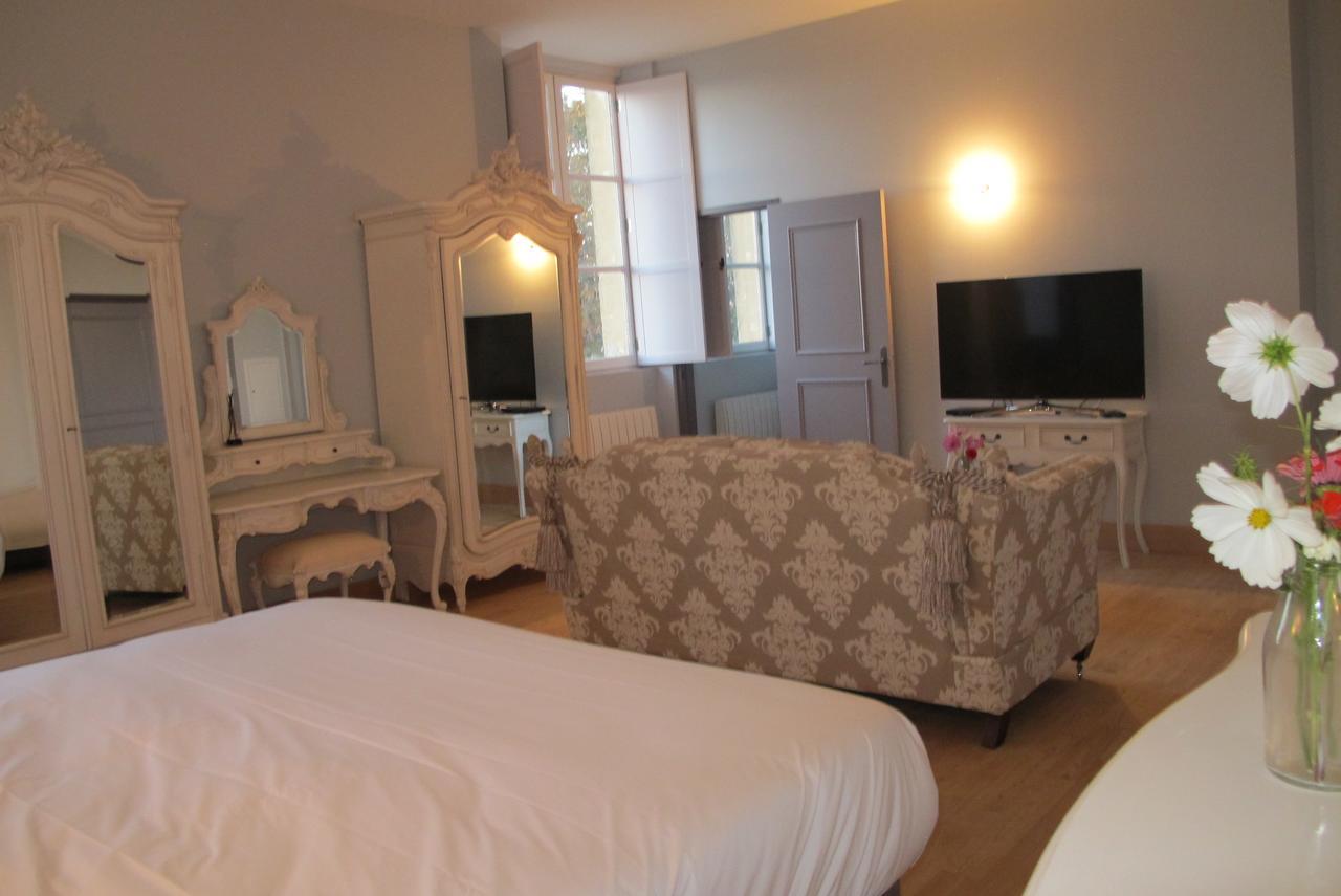 Aparthotel Chateau De Jalesnes *
