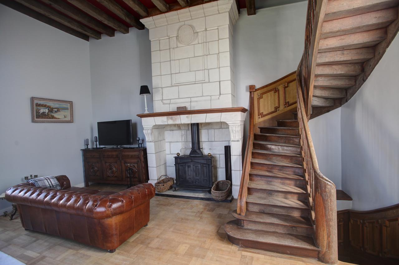 Chateau De Jalesnes * Vernantes